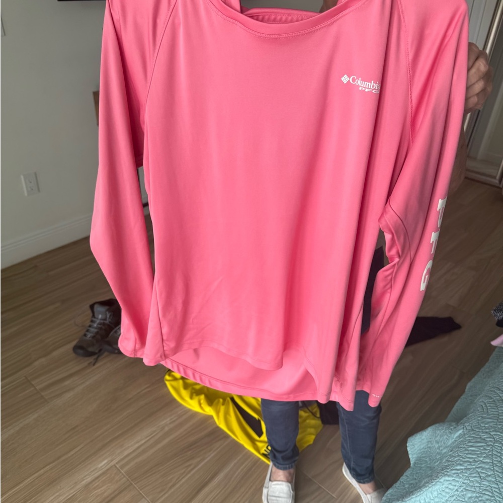Columbia Vibrant Pink Activewear Top